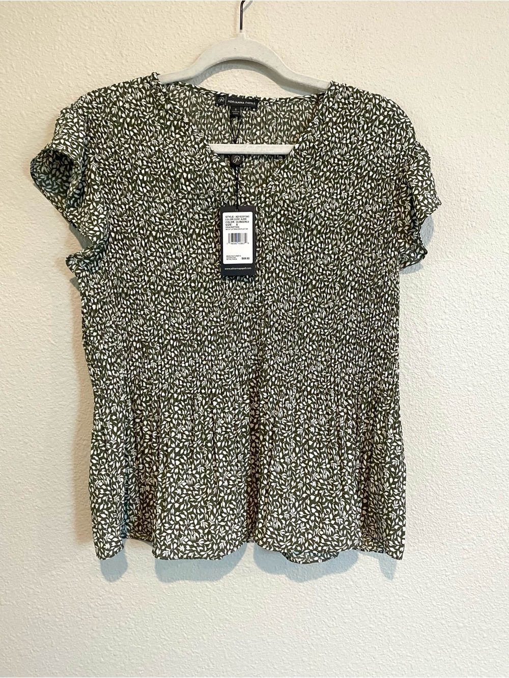 NWT Adrianna Papell Olive Green and White V-Neck Smocked Peplum Top - Picture 8 of 8